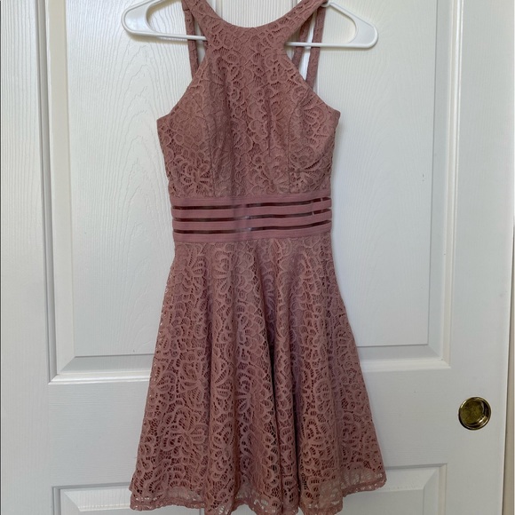 beautiful rose colored lace dress! - Picture 1 of 3